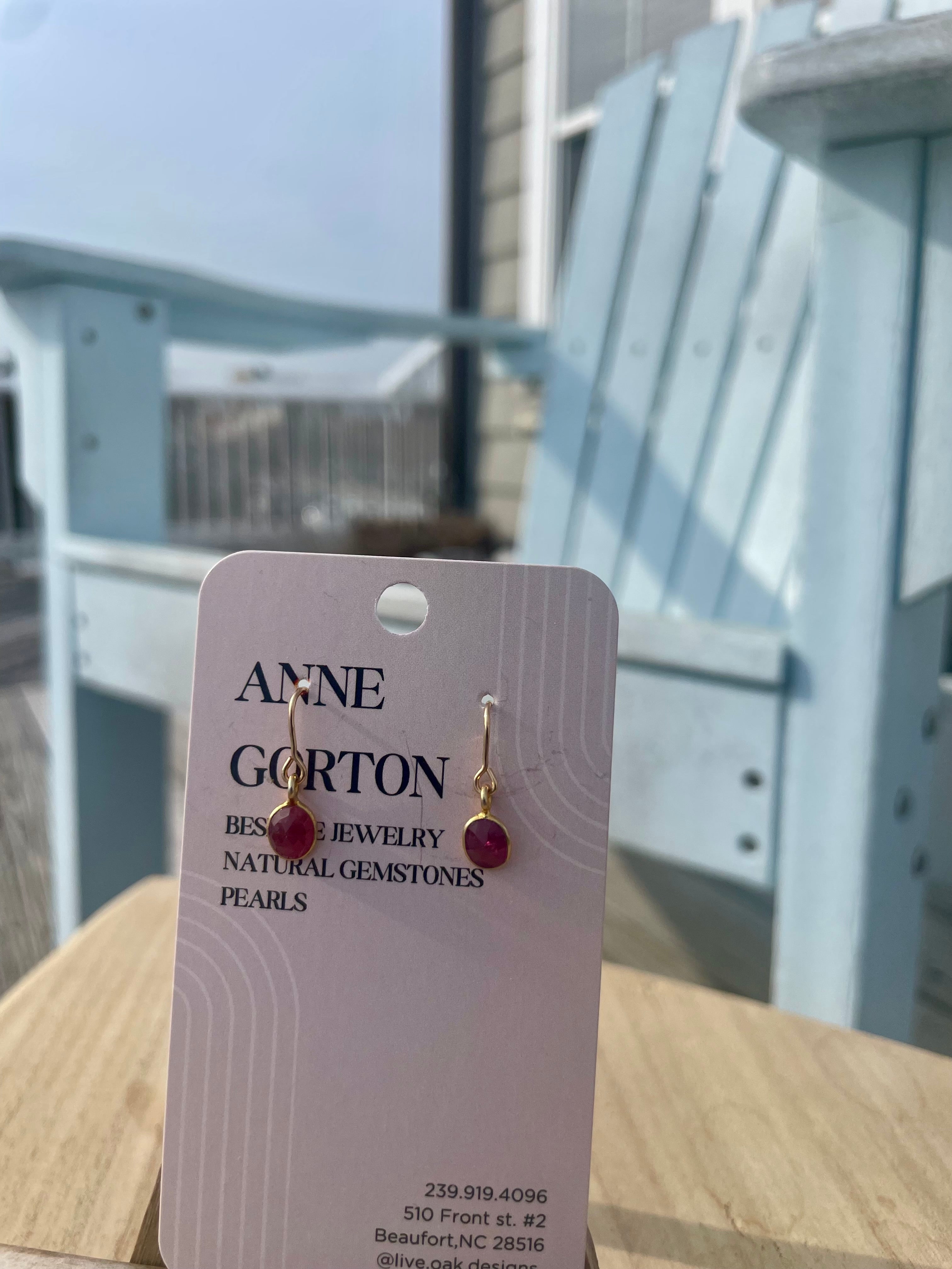 Sunlit Ruby
Faceted Ruby Drop Earrings