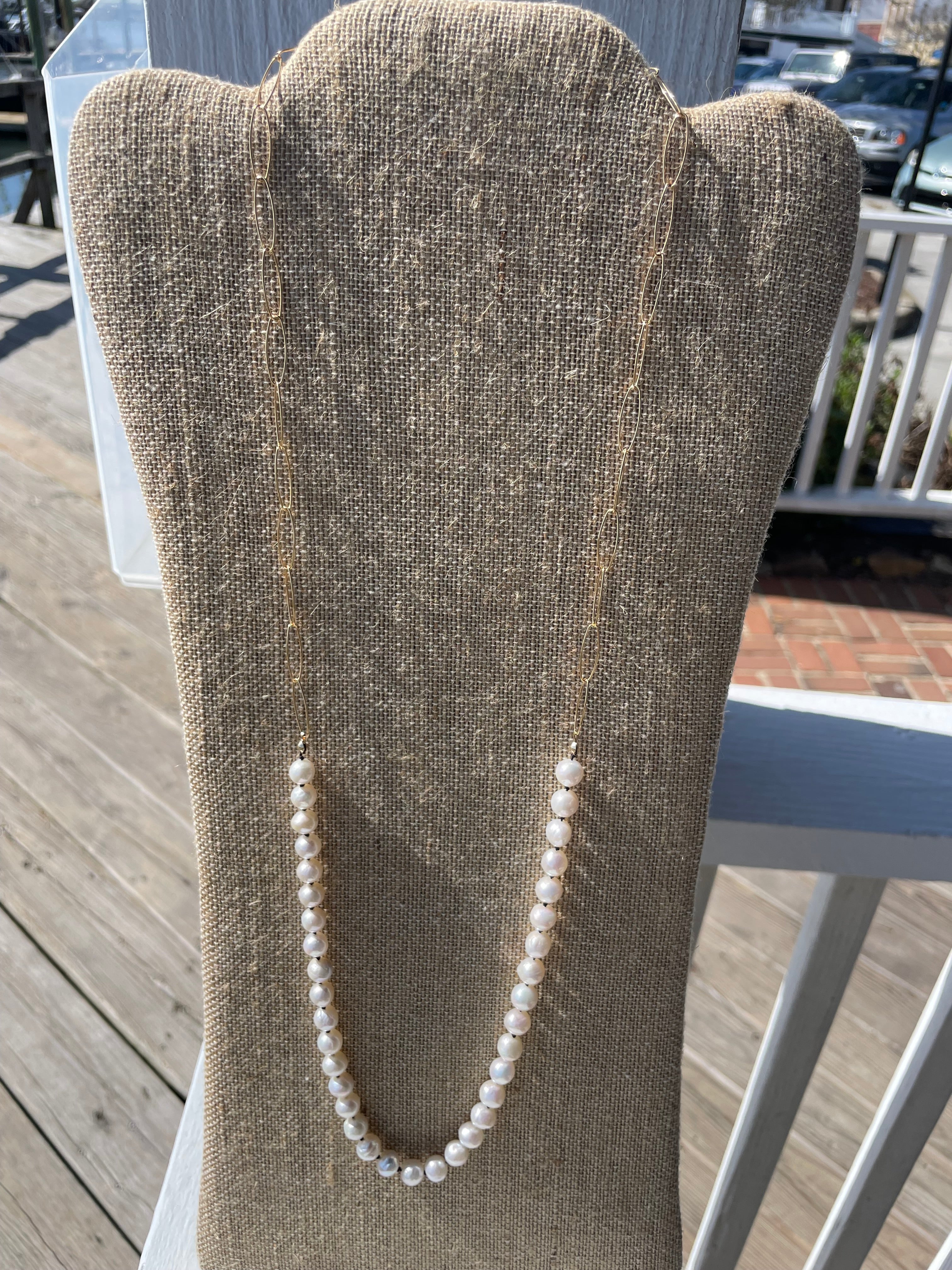 Harbor Drift
Akoya Pearl & Chain Necklace · 30”